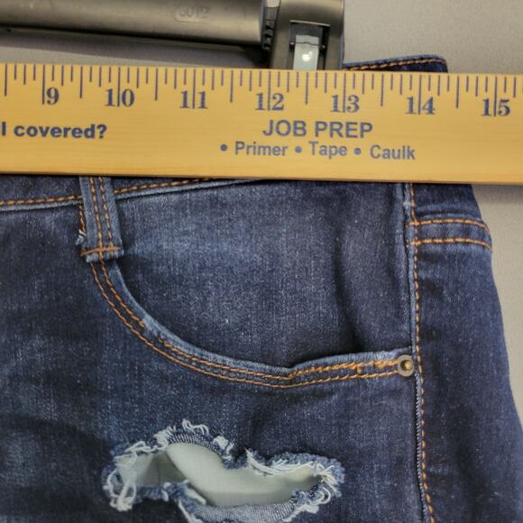 Time and Tru Thrashed Jean Shorts Supper Skinny Womens 14 Blue Denim Dark Wash - Picture 4 of 10